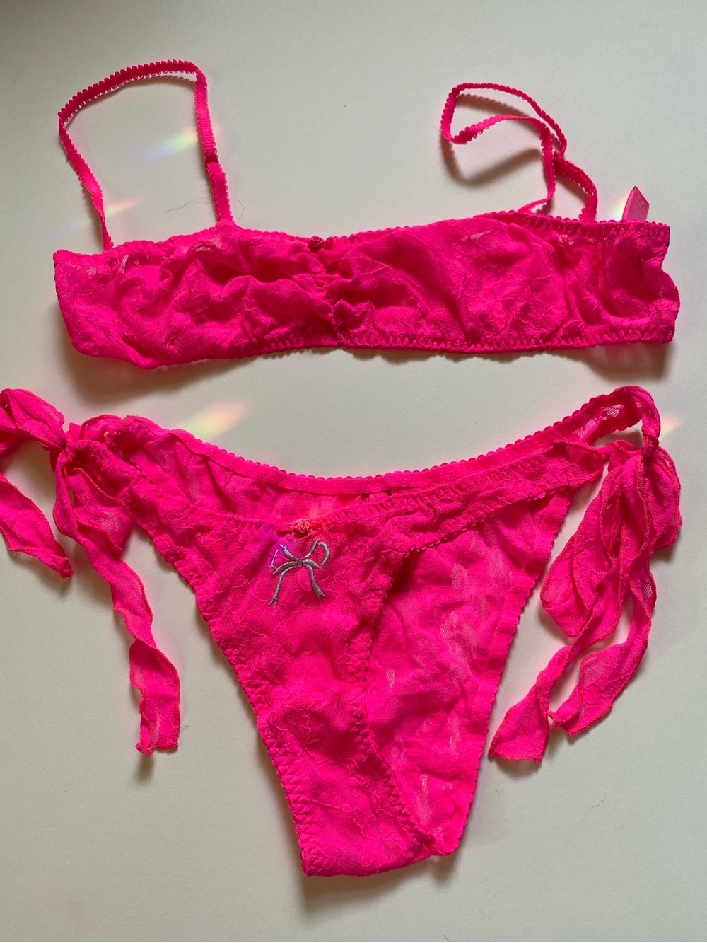 SKIMS Hot Pink Sheer Lace Bralette & Tie Side Panty Set M NWOT